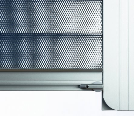 Rounded side guides for protection against injuries 
